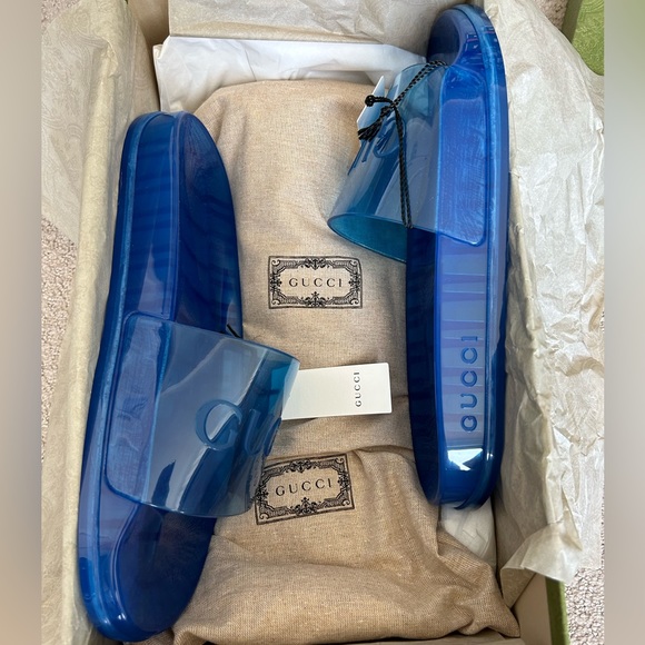 Gucci men’s blue clear, rubber slides NWT - Picture 3 of 8